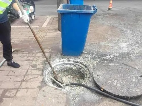 通下水道饭店